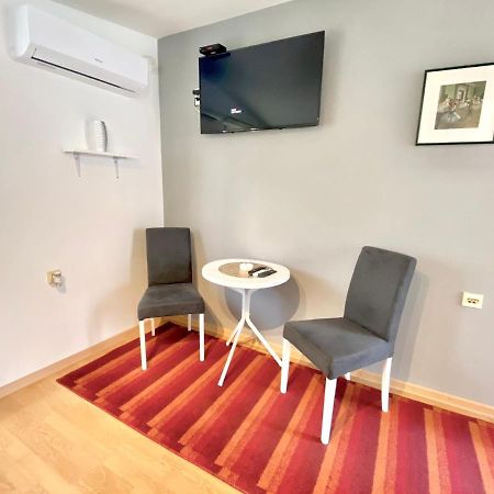 Viv Apartment 3 Ni Extérieur photo