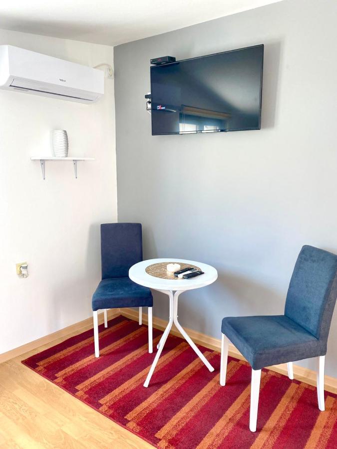Viv Apartment 3 Ni Extérieur photo